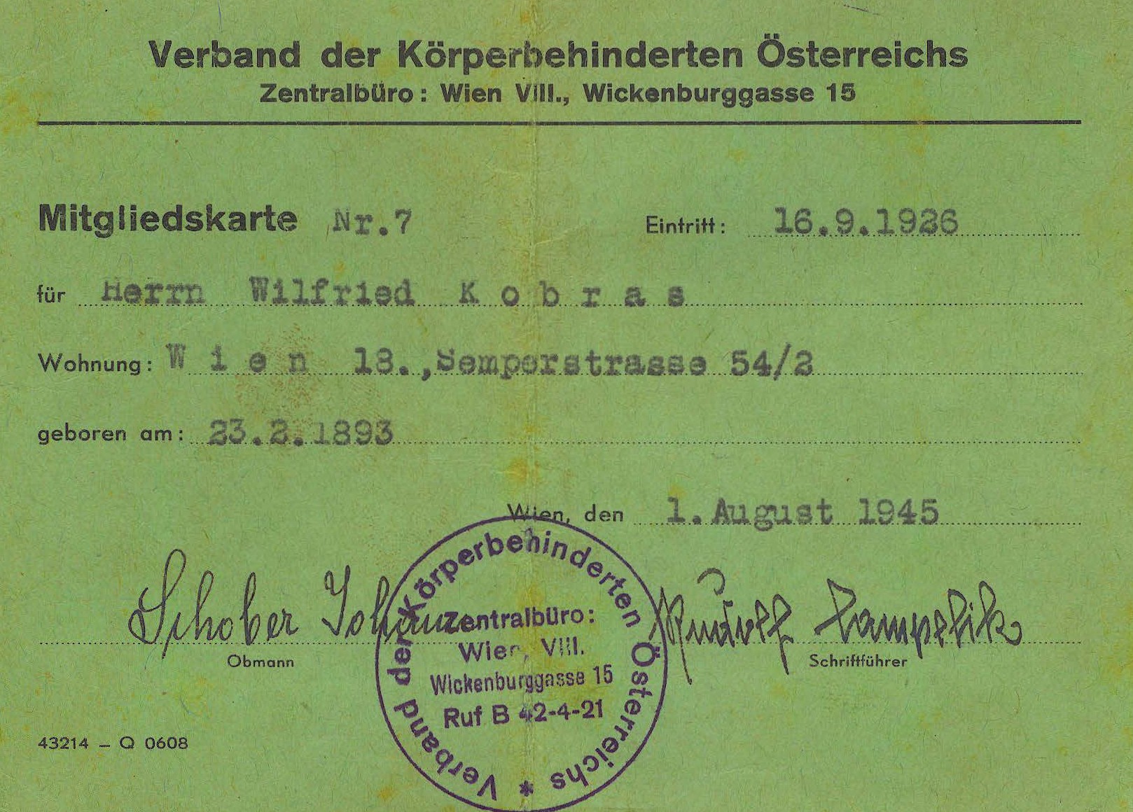 Mitgliedsausweis auf grünem Papier von Wilfried Kobras mit seinen persönlichen Daten